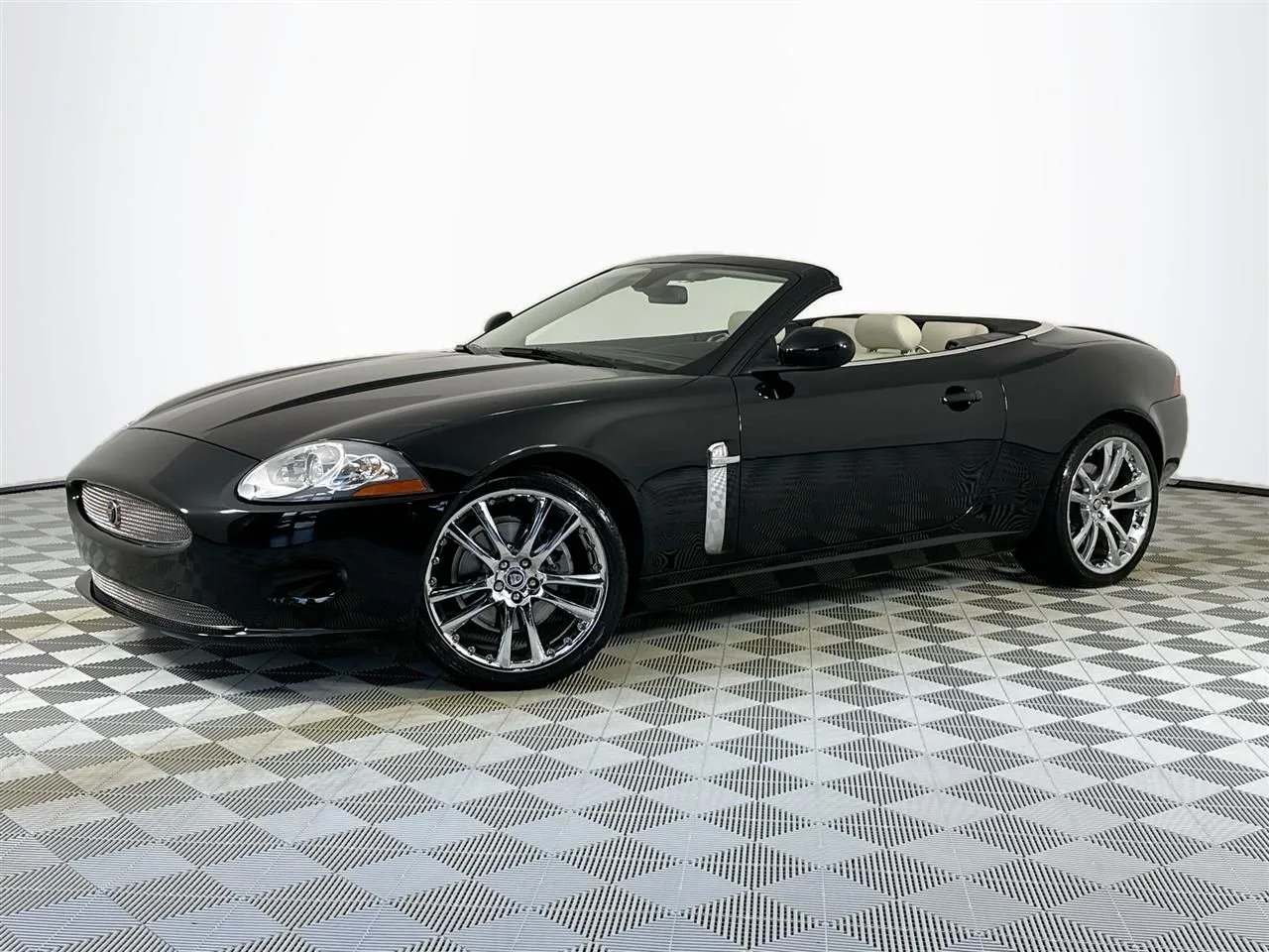 2007 Jaguar XK — photo 1