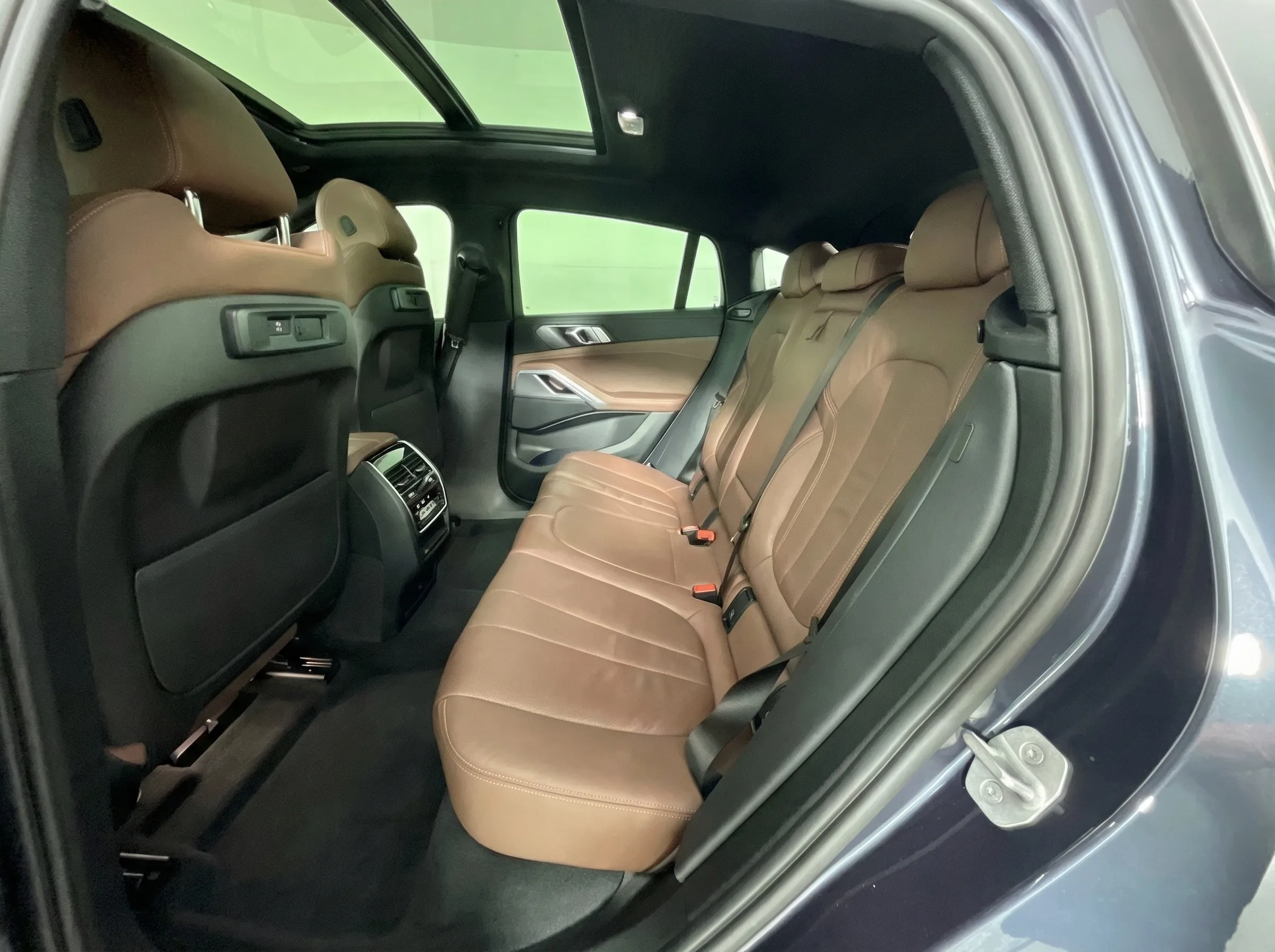 2025 Land Rover Discovery S — thumbnail 10