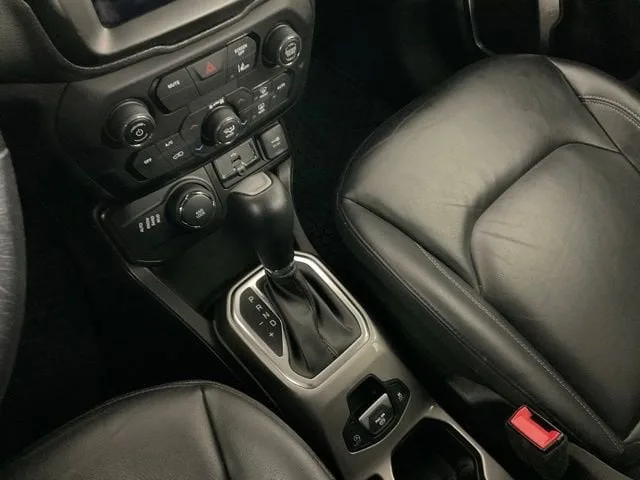 2022 Jeep Renegade Limited — thumbnail 11
