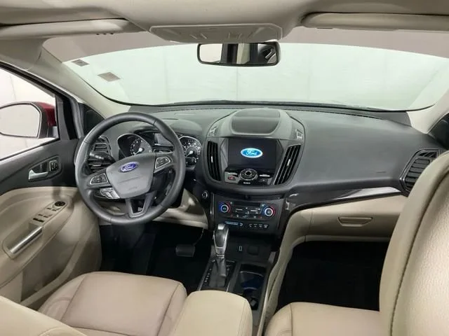 2019 Ford Escape Titanium — thumbnail 12