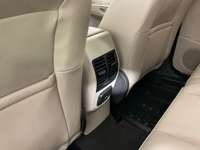 2019 Ford Escape Titanium — thumbnail 14