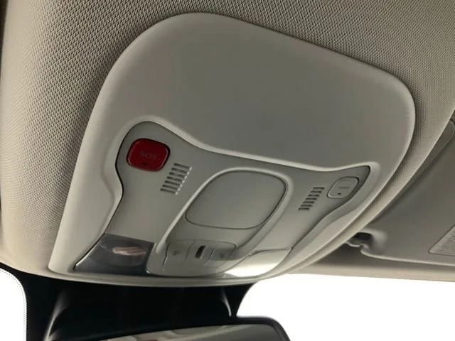 2022 Jeep Renegade Limited — thumbnail 14