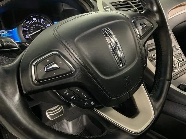 2019 Lincoln MKZ Hybrid Reserve I — thumbnail 17