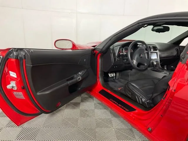 2007 Chevrolet Corvette — thumbnail 18