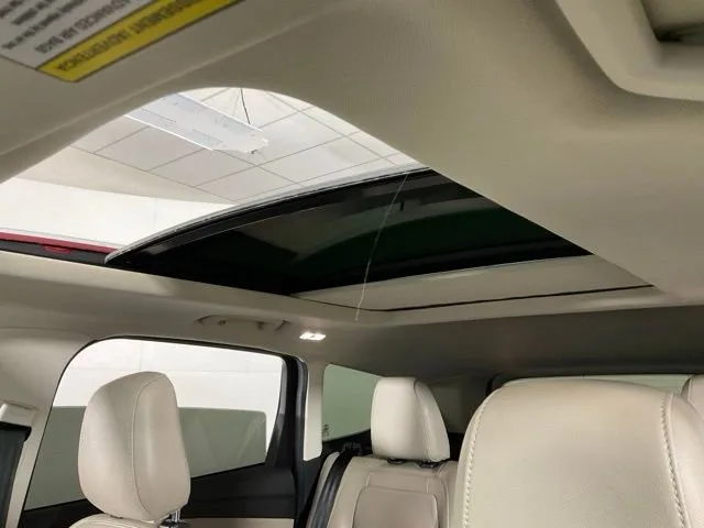 2019 Ford Escape Titanium — thumbnail 21