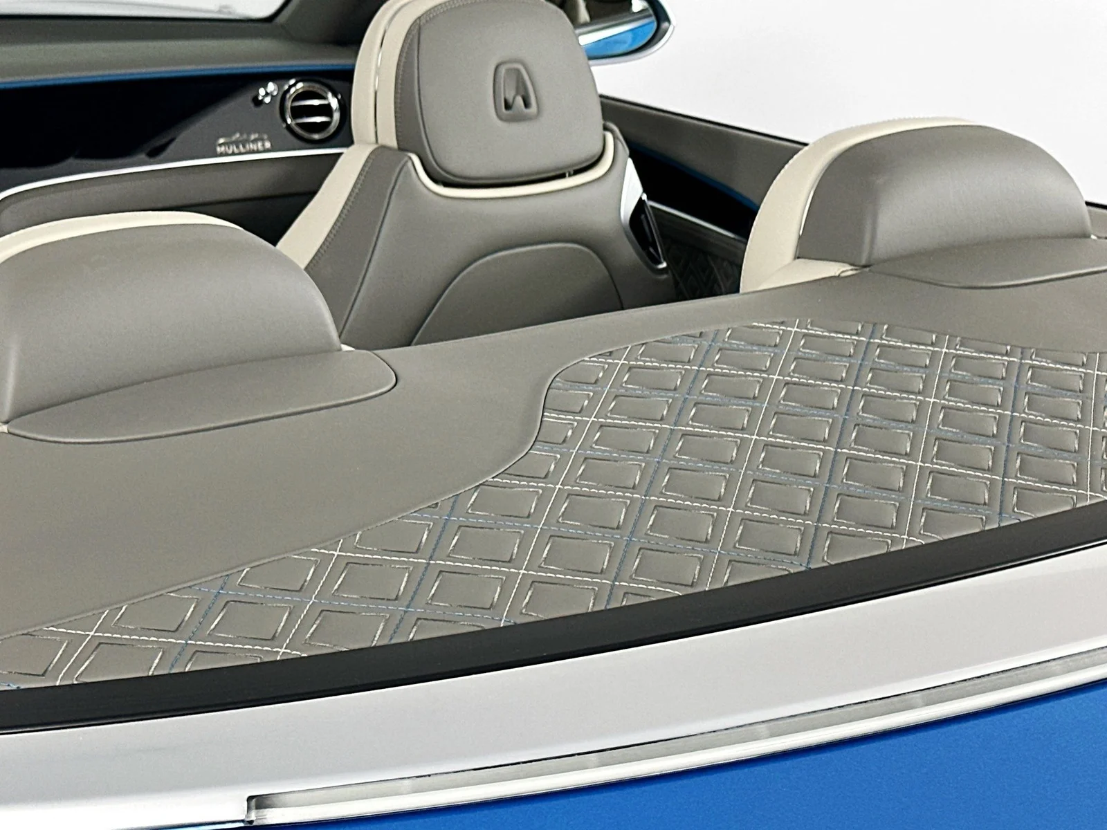 2021 Bentley Continental GTC Mulliner V8 — thumbnail 26