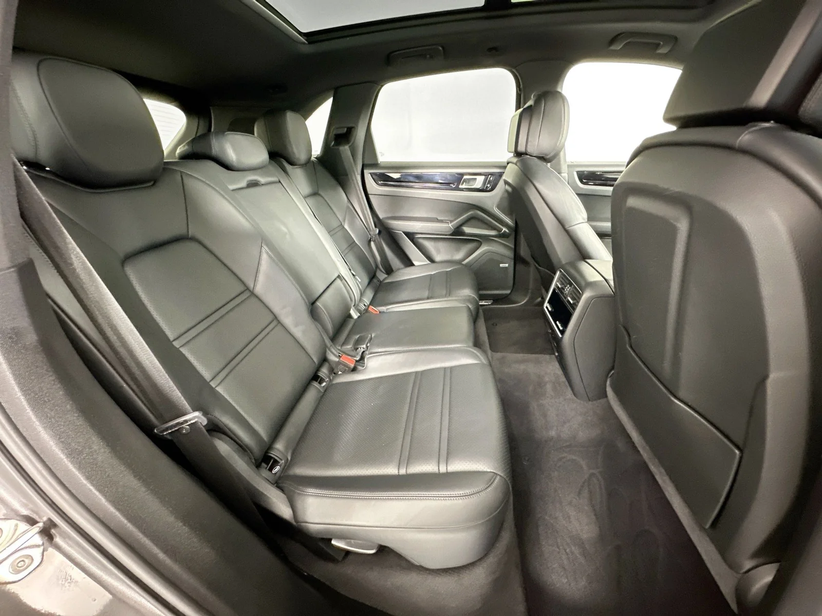 2019 Porsche Cayenne S — thumbnail 25