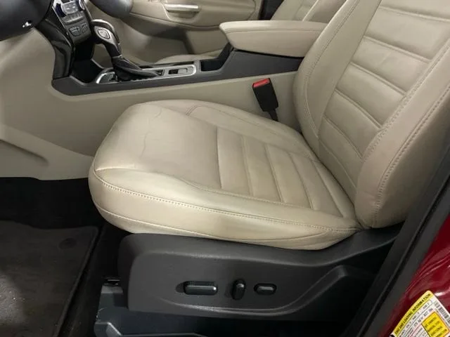 2019 Ford Escape Titanium — thumbnail 26