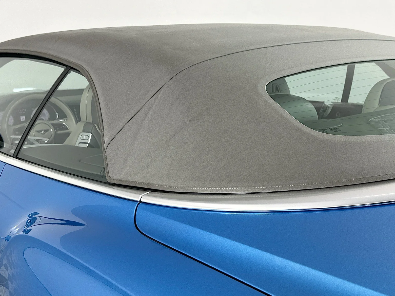 2021 Bentley Continental GTC Mulliner V8 — thumbnail 29