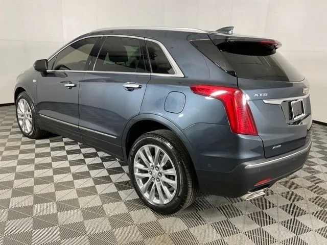 2019 Cadillac XT5 Premium Luxury AWD — thumbnail 3