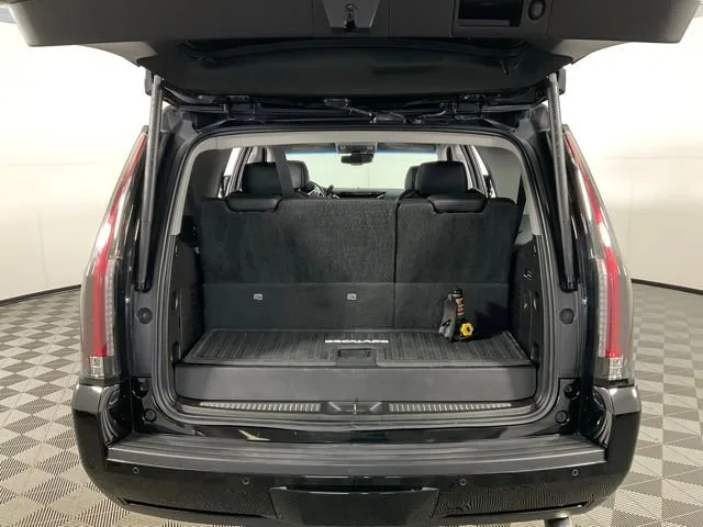 2015 Cadillac Escalade Premium — thumbnail 30