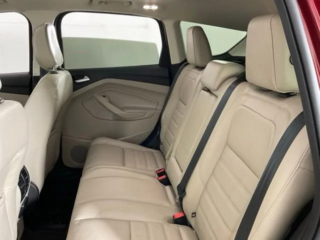 2019 Ford Escape Titanium — thumbnail 30