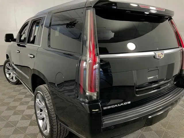 2015 Cadillac Escalade Premium — thumbnail 31