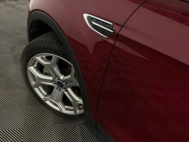 2019 Ford Escape Titanium — thumbnail 35