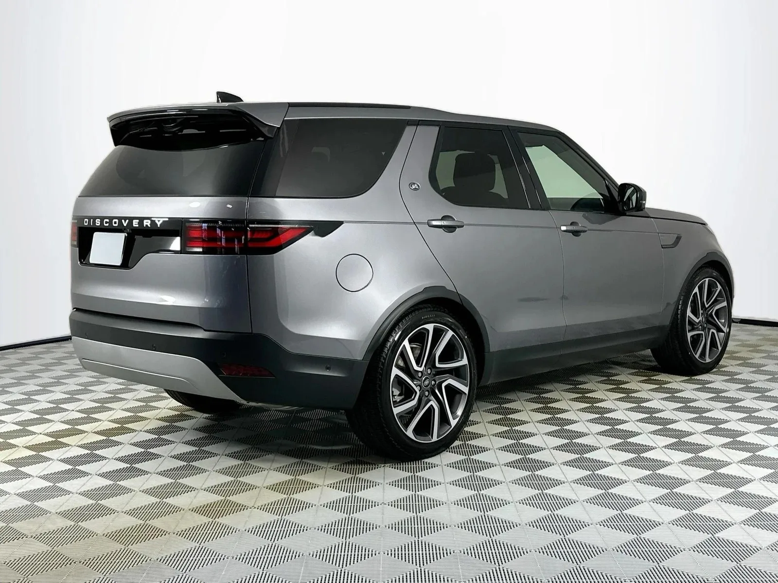 2025 Land Rover Discovery S — thumbnail 5