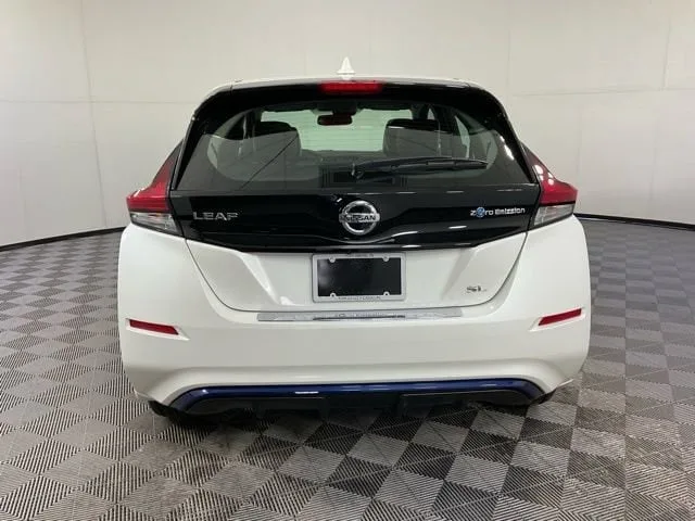 2018 Nissan Leaf SL — thumbnail 5