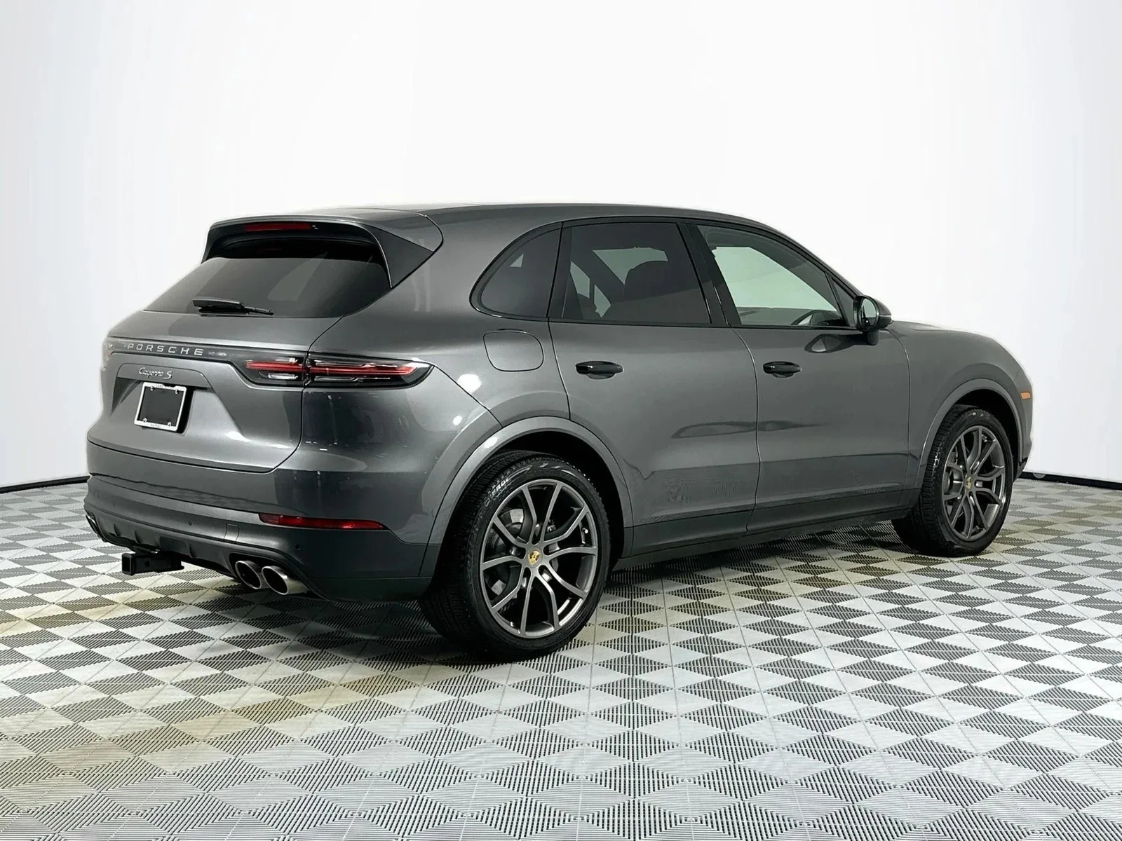 2019 Porsche Cayenne S — thumbnail 4