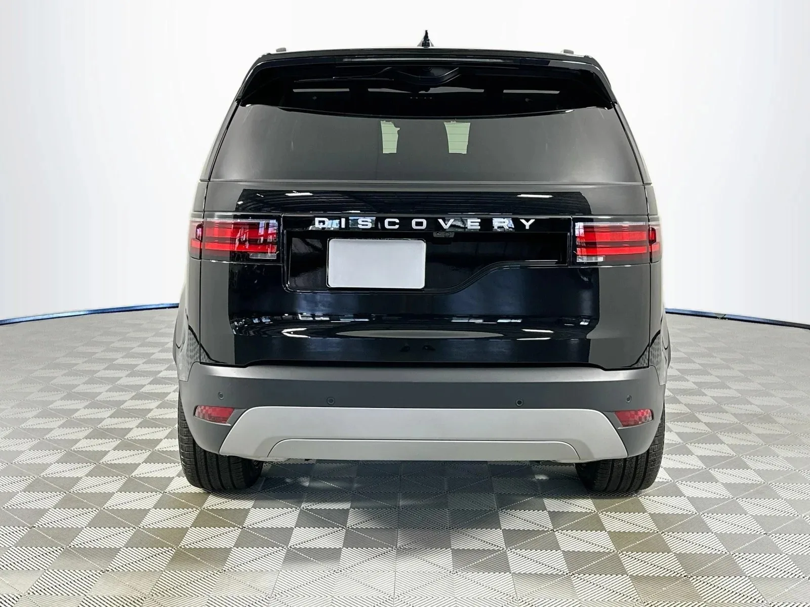 2025 Land Rover Discovery S — thumbnail 6