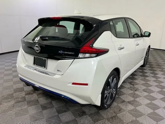 2018 Nissan Leaf SL — thumbnail 6