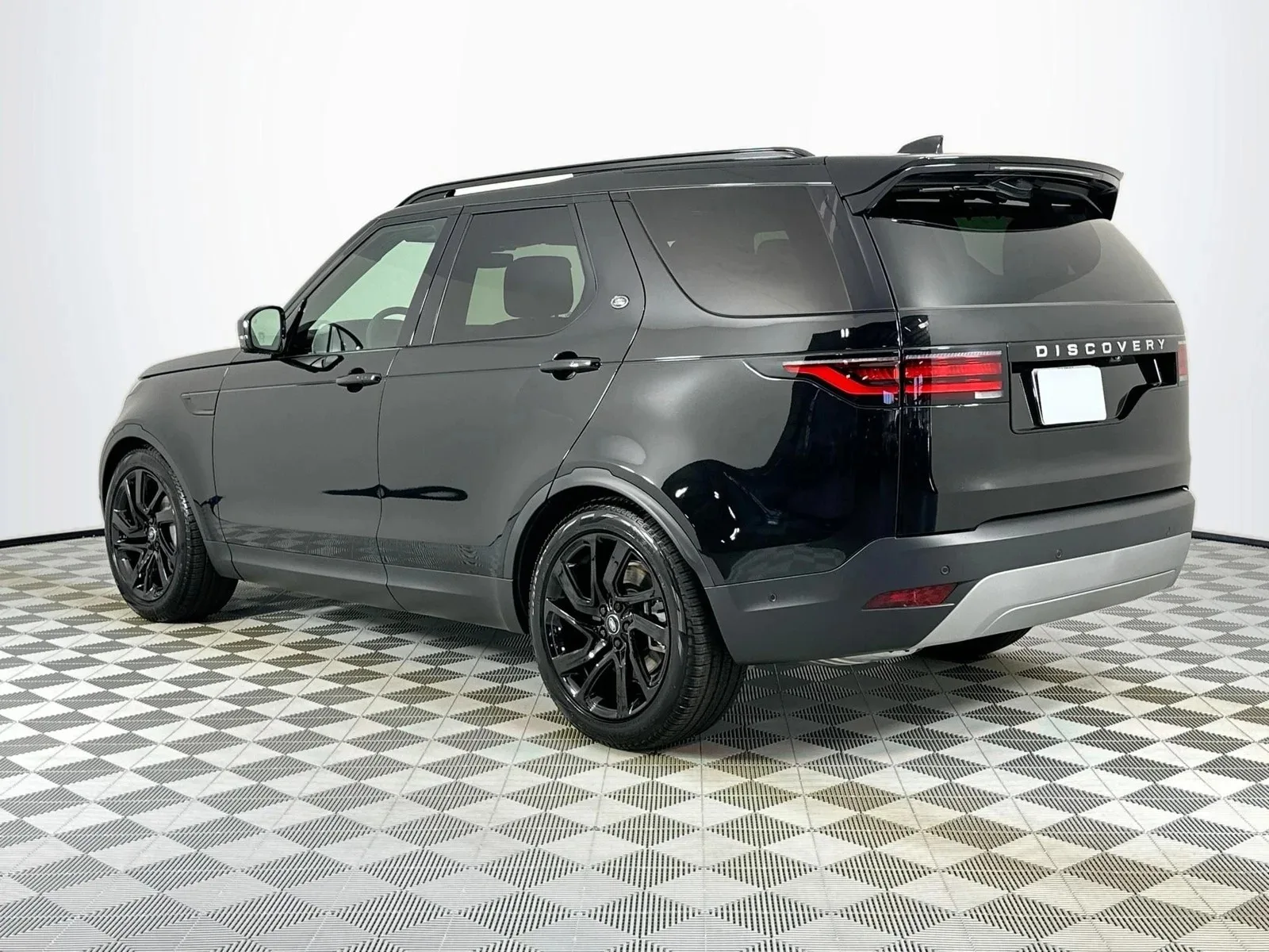 2025 Land Rover Discovery S — thumbnail 7