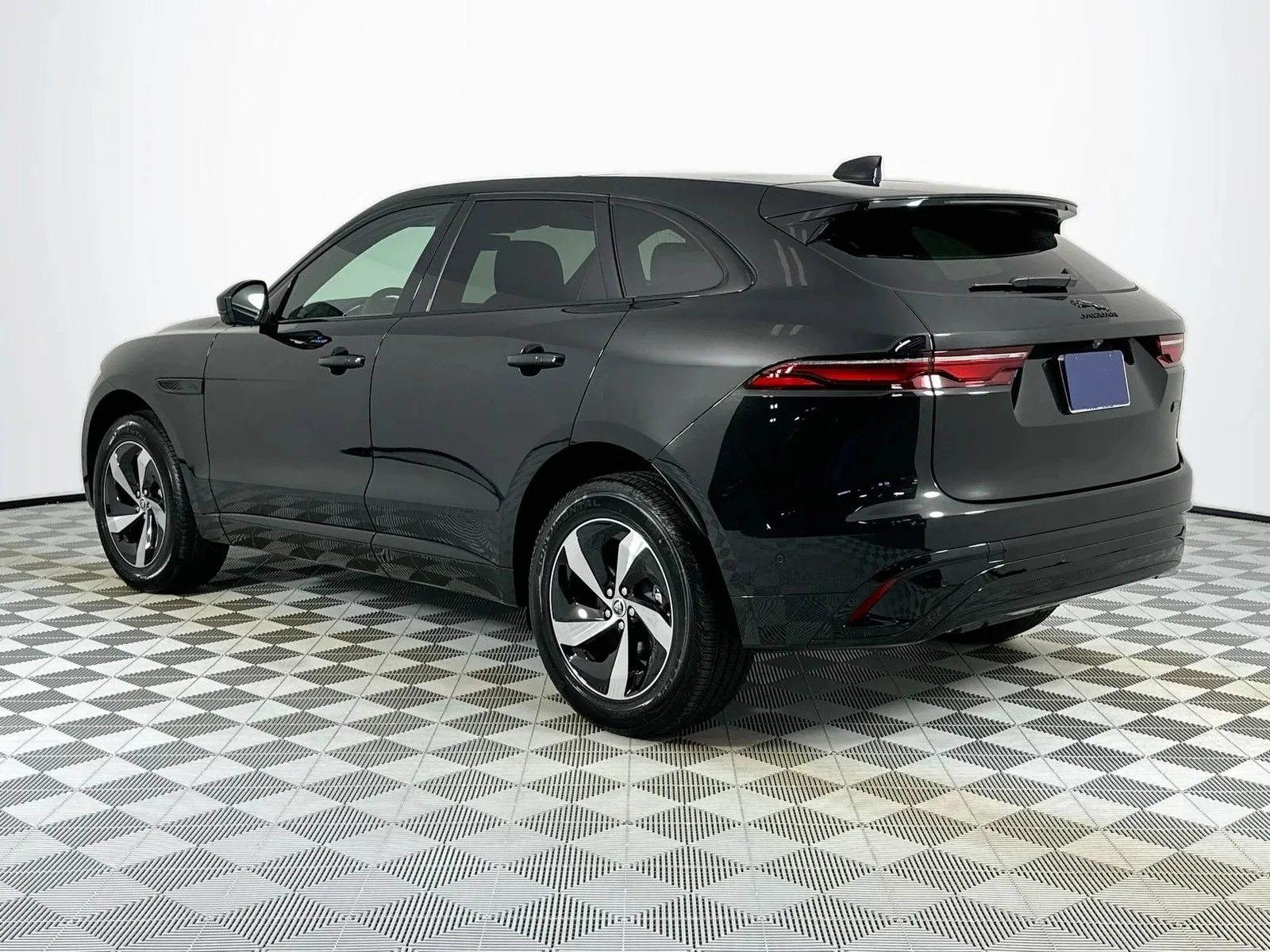 2026 Jaguar F-PACE P250 R-Dynamic S — thumbnail 7