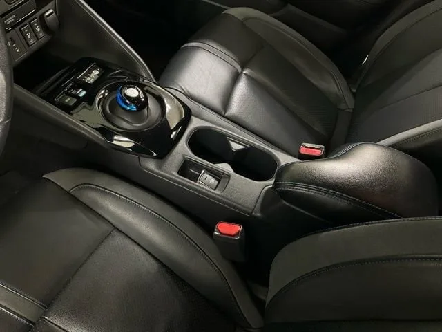 2018 Nissan Leaf SL — thumbnail 8